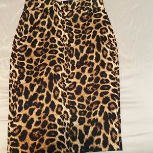 Leopard skirt